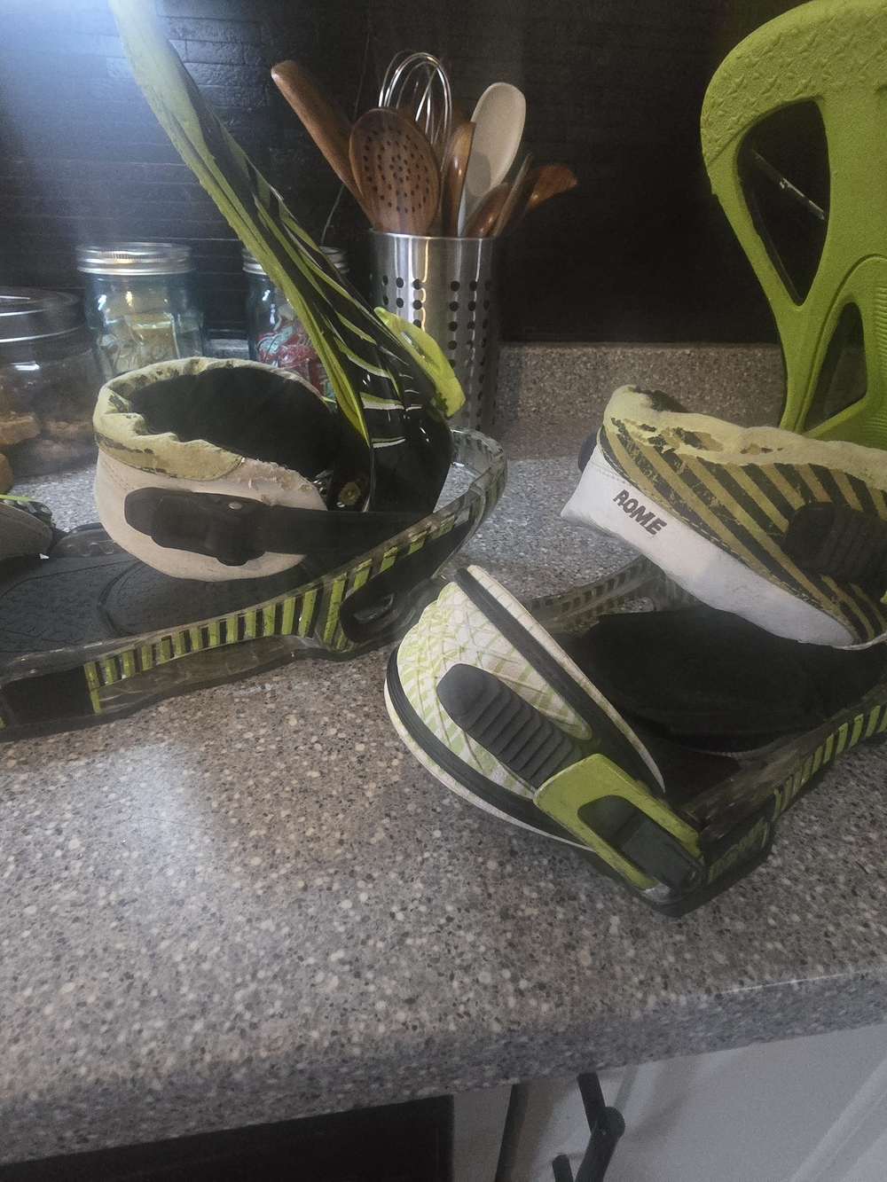 Rome SDS Mens Large Snowboard Bindings